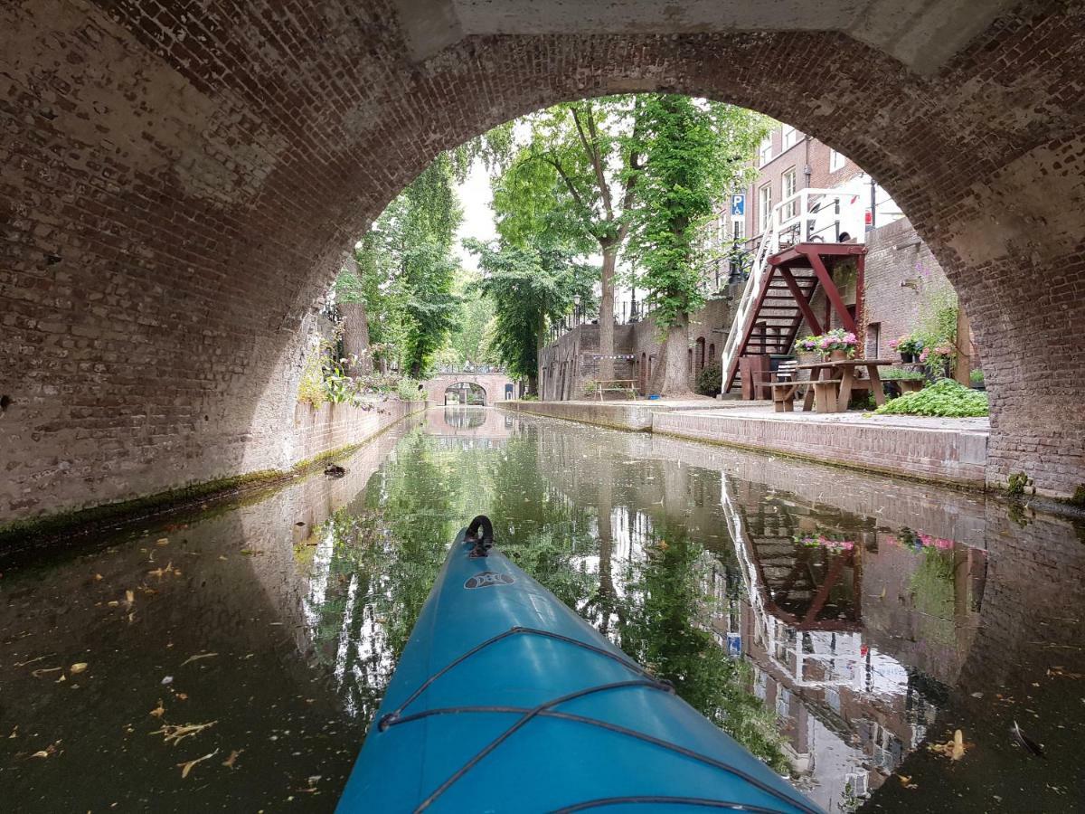 Large Historical Apartment & Canal Terrace Utrecht Exterior photo